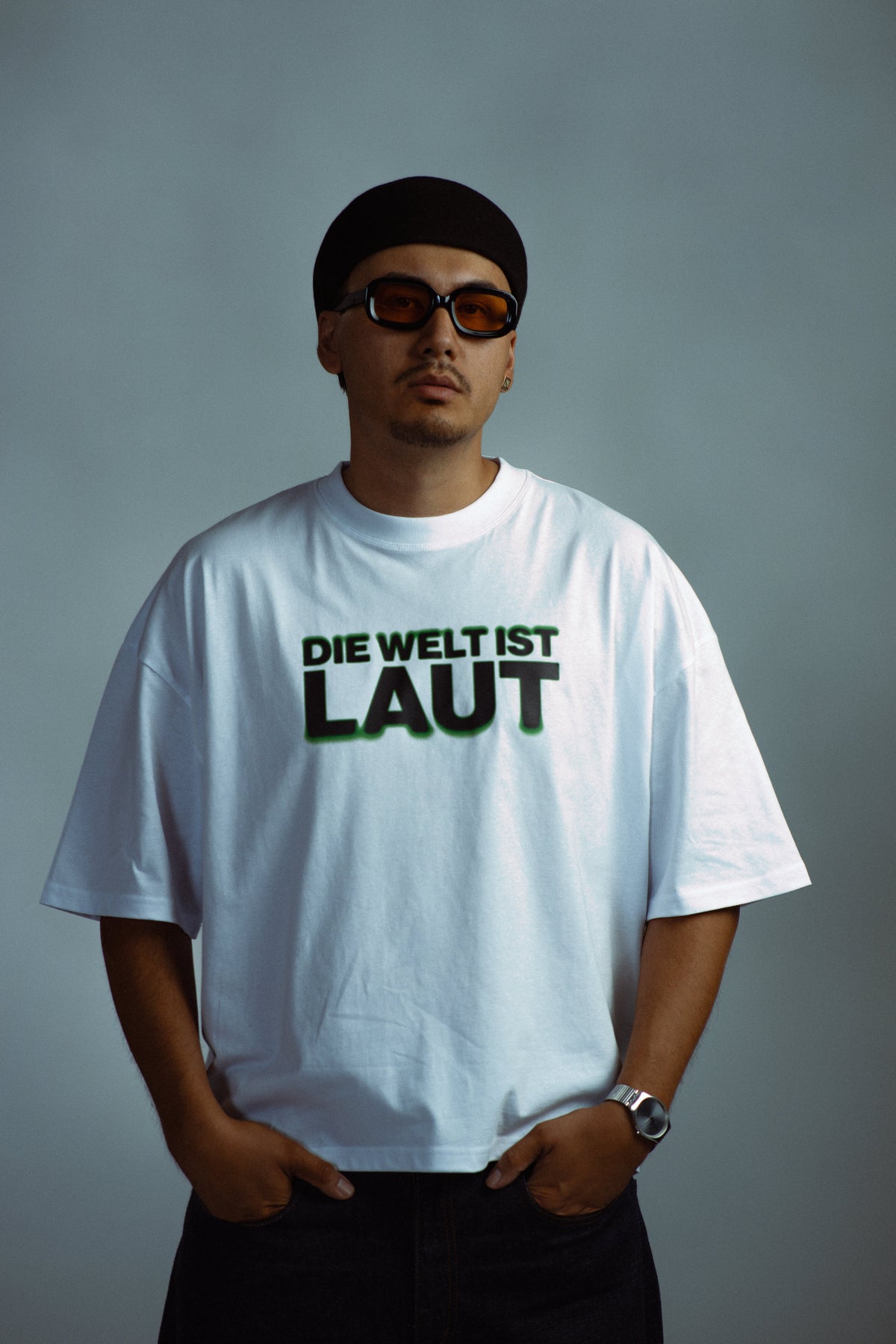 die welt ist LAUT