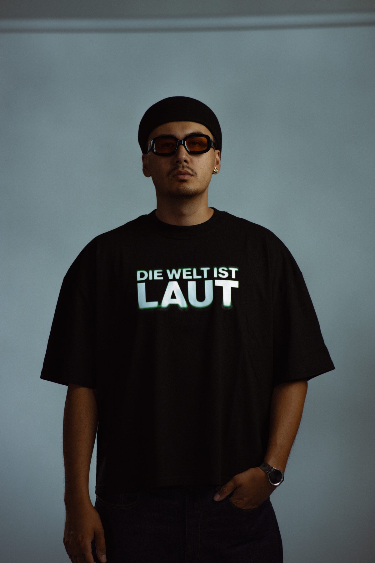 die welt ist LAUT